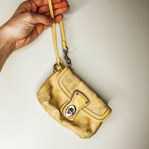 Coach Wristlet | Clutch